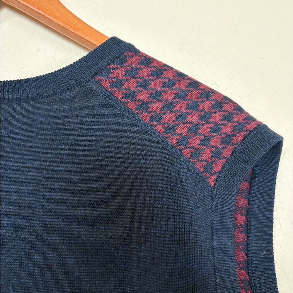 Brooks Brothers Merino Wool Navy & Burgundy V-Neck Herringbone Sweater Size XL - Picture 10 of 15